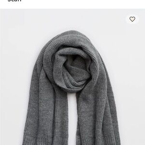 NWT Aerie Gray Knit Scarf